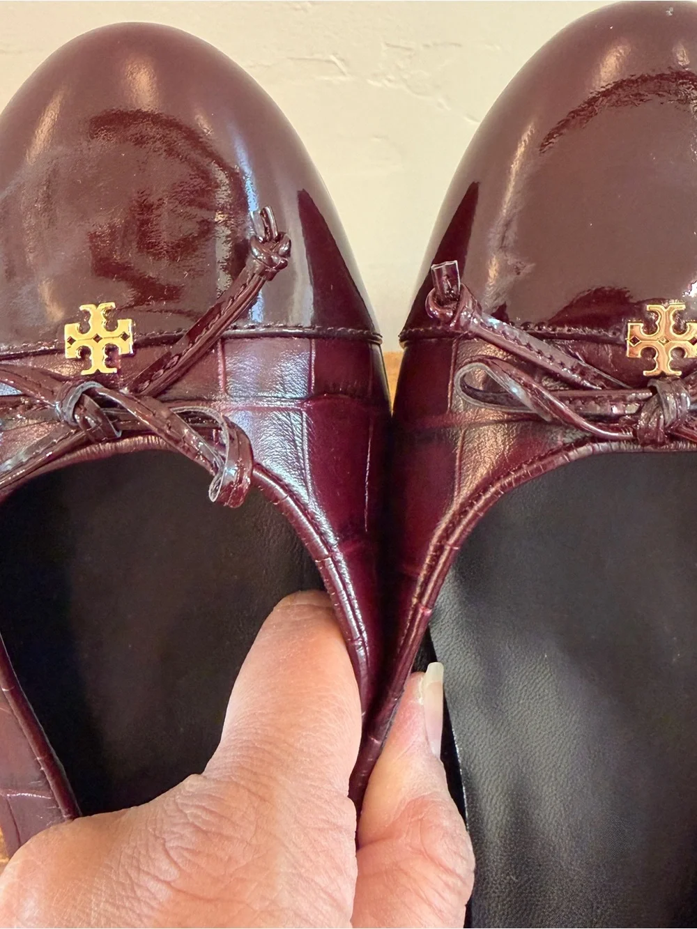 NWOT Tory Burch Cap Toe Ballet Flats in Burgundy Croc Embossed Leather sz 10M